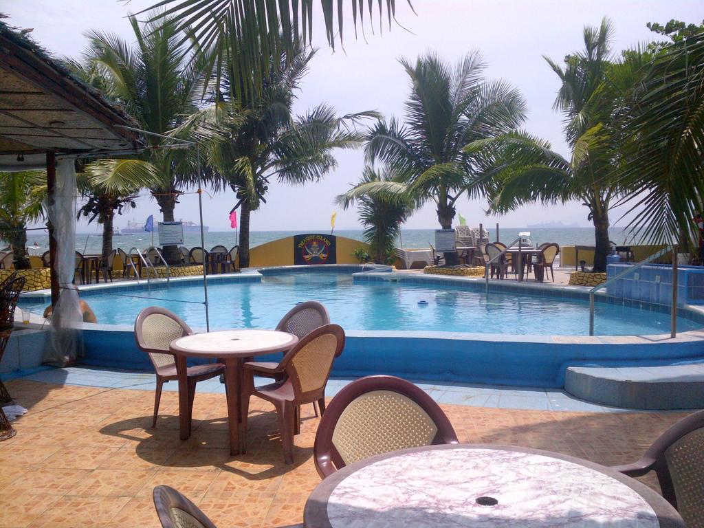 Treasure Island Resort Olongapo City Exteriör bild