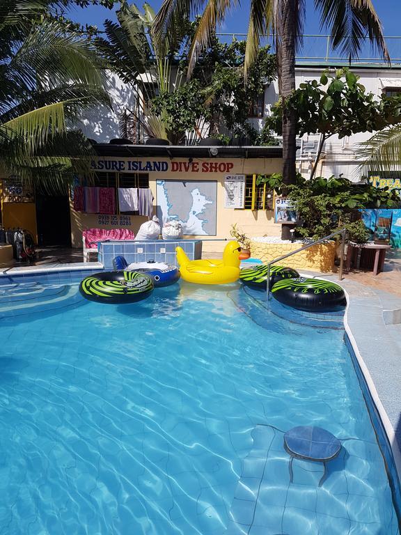 Treasure Island Resort Olongapo City Exteriör bild