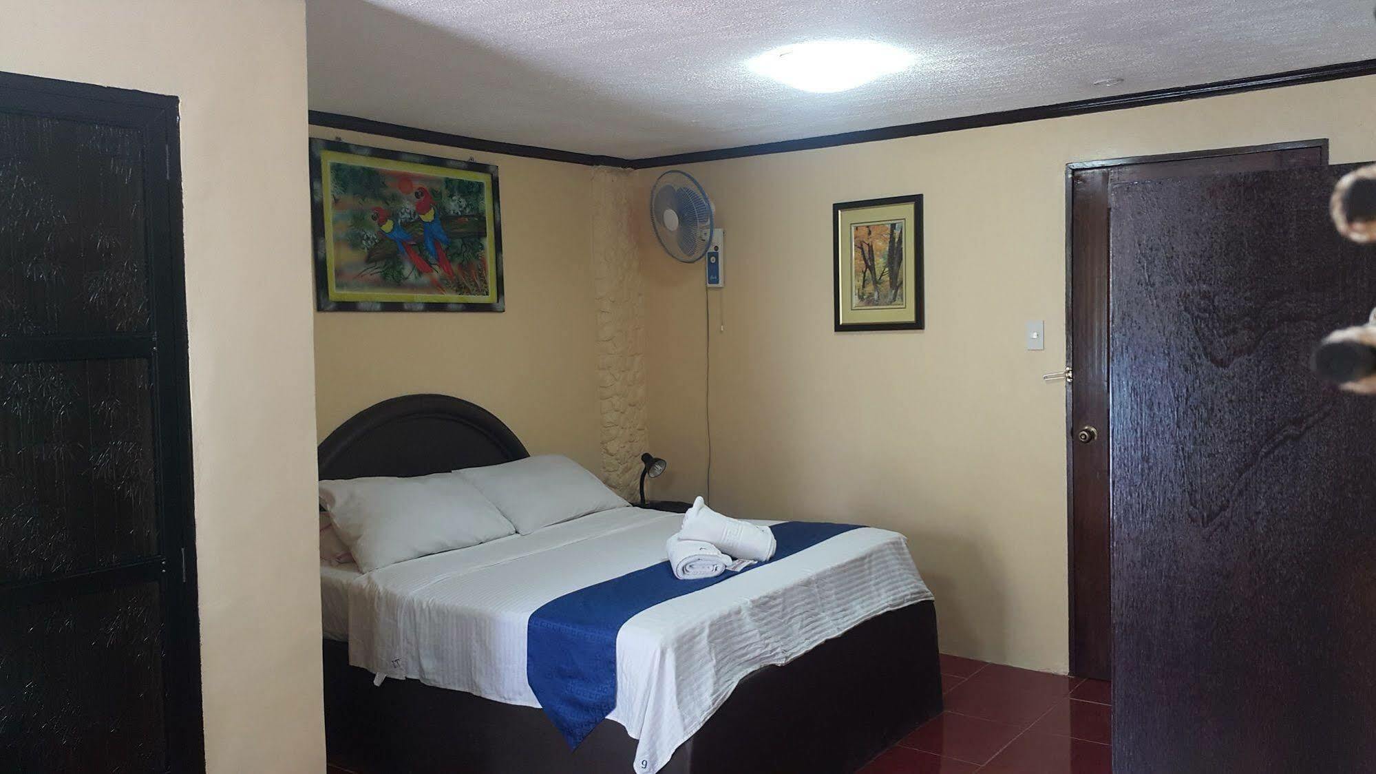 Treasure Island Resort Olongapo City Exteriör bild